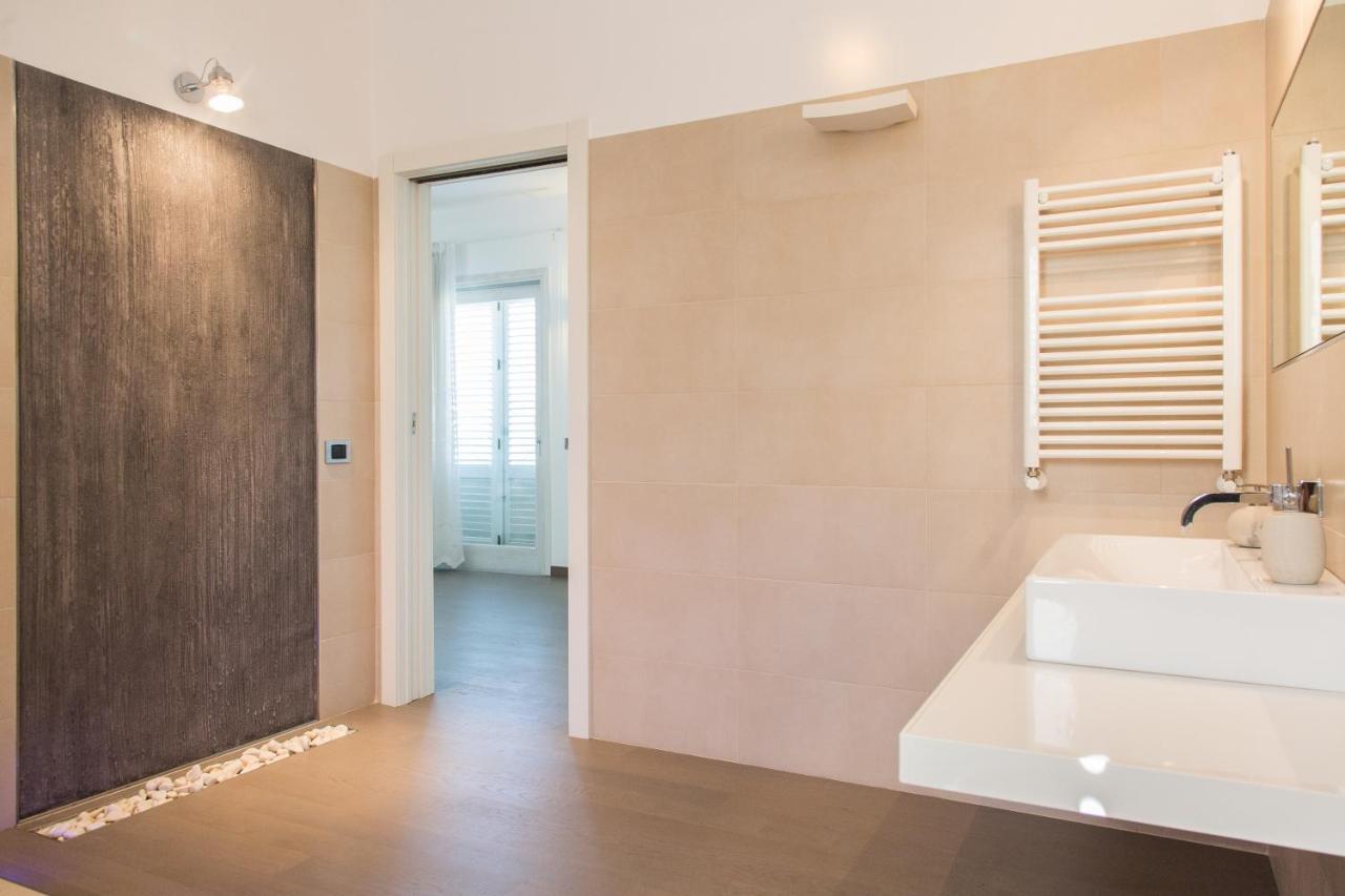 Luxury Villa Spa Mondello Exteriör bild