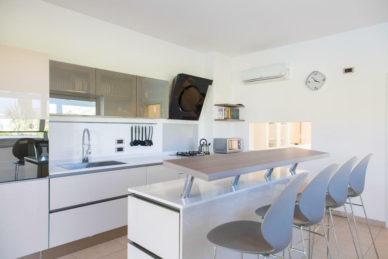 Luxury Villa Spa Mondello Exteriör bild