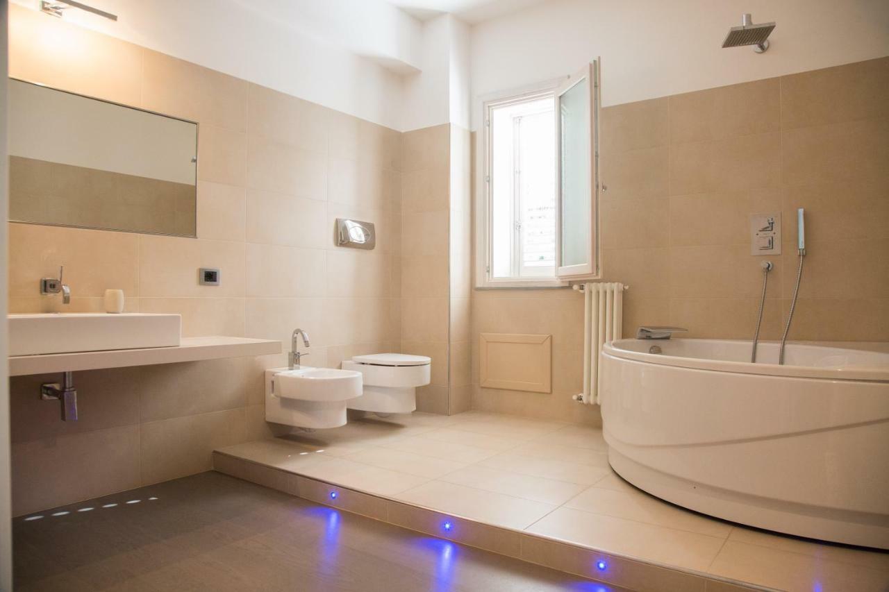 Luxury Villa Spa Mondello Exteriör bild